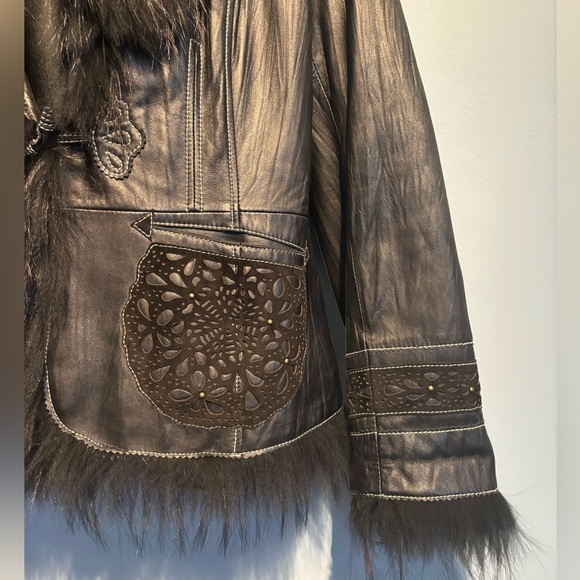Danier Leather Jacket with Raccoon Fur - Picture 10 of 17